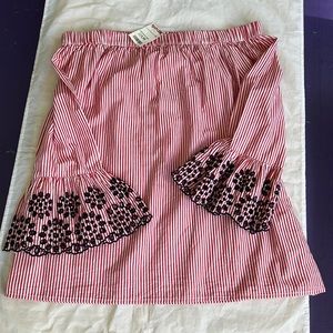 Off the shoulder, 3/4 sleeve shirt, NWT, Size M